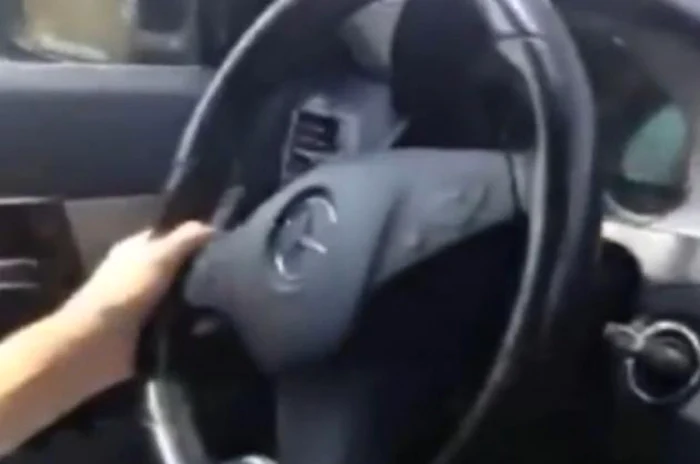 Adolescentul de 17 ani la volan FOTO: captură video