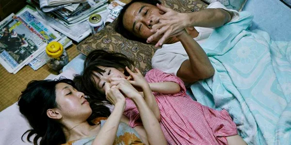 shoplifters foto cinemagia 