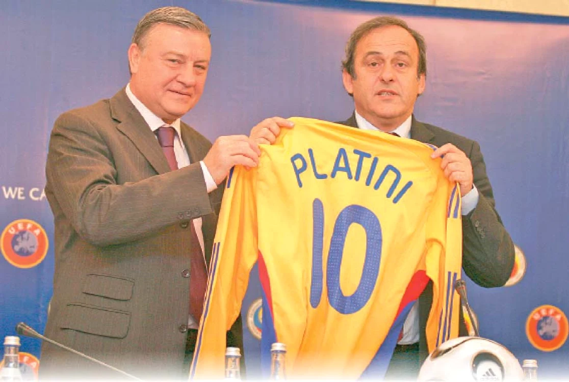 
    Platini si Mircea Sandu  
