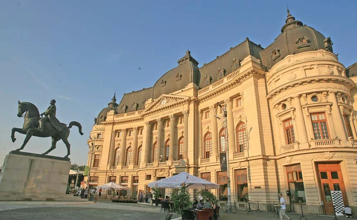 Biblioteca Universitară de pe Calea Victoriei