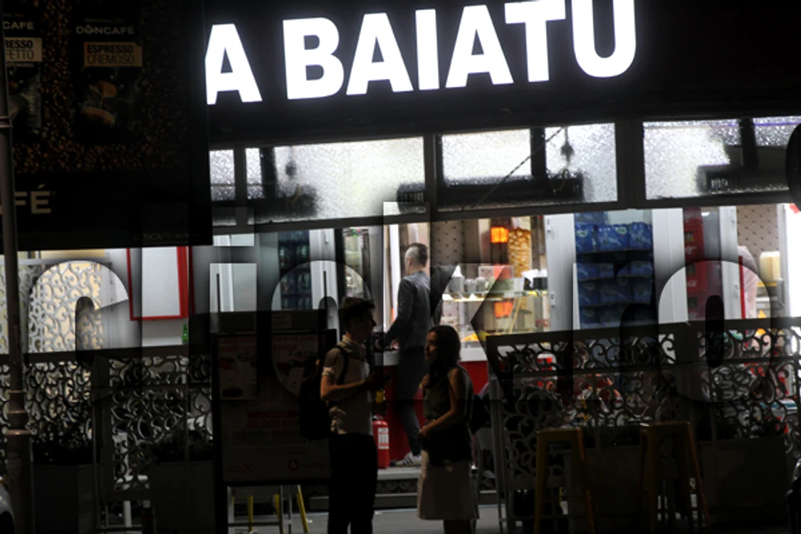 A intrat la şaormerie