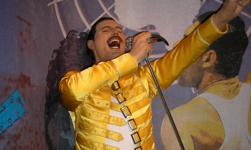 freddy mercury 7 21 2006 5 10 38 pm preview jpeg