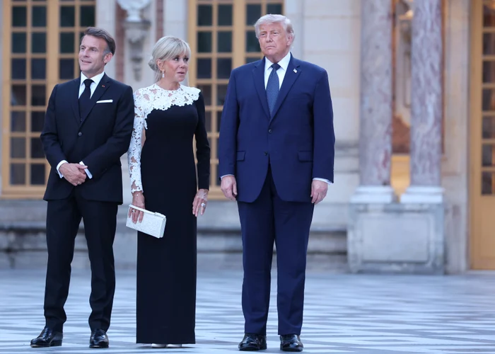 Emmanuel Macron și soția sa, Brigitte, l au invitat pe Donald Trump la Versailles, Profimedia (3) jpg
