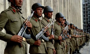 Militari1 GettyImages 85310187 jpg