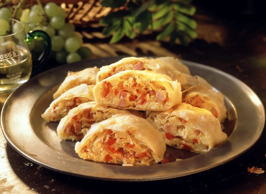 placinta cu sunca StockFood 00155144 jpeg