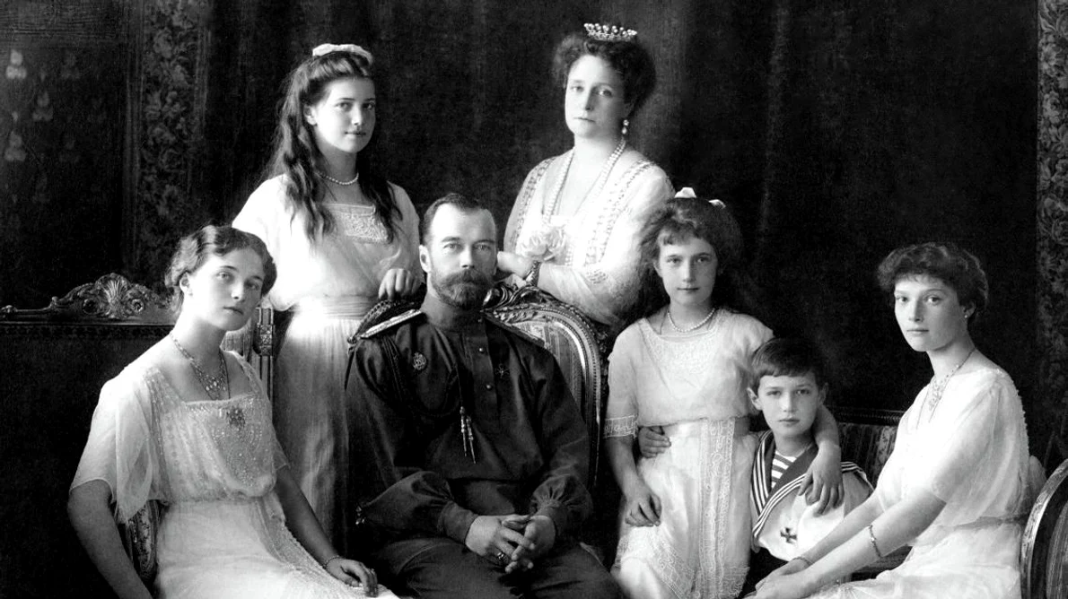 Calendar 17 iulie: 1918   Țarul Nicolae al II lea și familia sa au fost asasinați la Ekaterinburg jpeg
