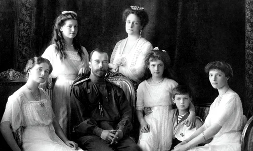 Calendar 17 iulie: 1918   Țarul Nicolae al II lea și familia sa au fost asasinați la Ekaterinburg jpeg