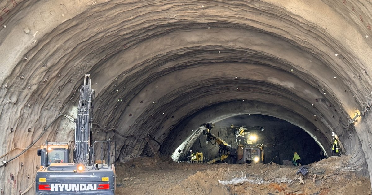 Tunelurile Autostrăzii Lugoj–Deva: progres impresionant, săpați aproape 100 de metri în 2 luni. Tunelurile Autostrăzii Lugoj–Deva: progres impresionant, săpați aproape 100 de metri în 2 luni.