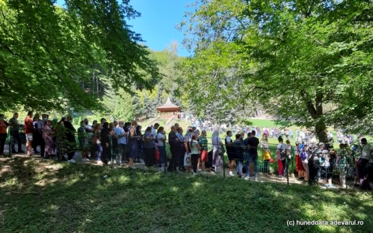 manastirea prislop foto daniel guta adevarul 