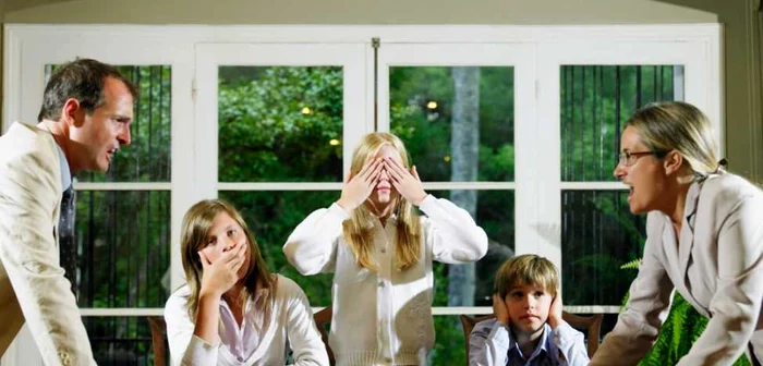 Cele mai mari grşeli care distrug o familie. Foto theodysseyonline.com