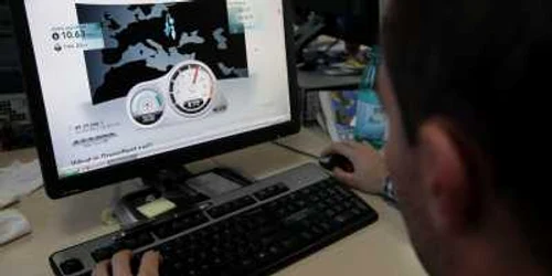 Testul de viteză pe Internet confirmă rapiditatea conexiunii online în municipiul Cluj-Napoca / Foto: Caius Raţiu