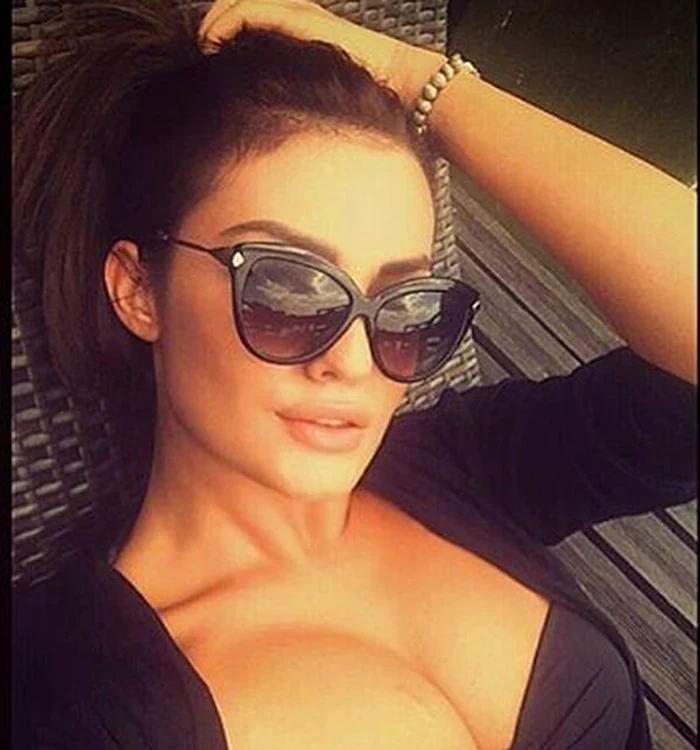 
    Diana Enache face furori la plajăfoto: arhiva personală  