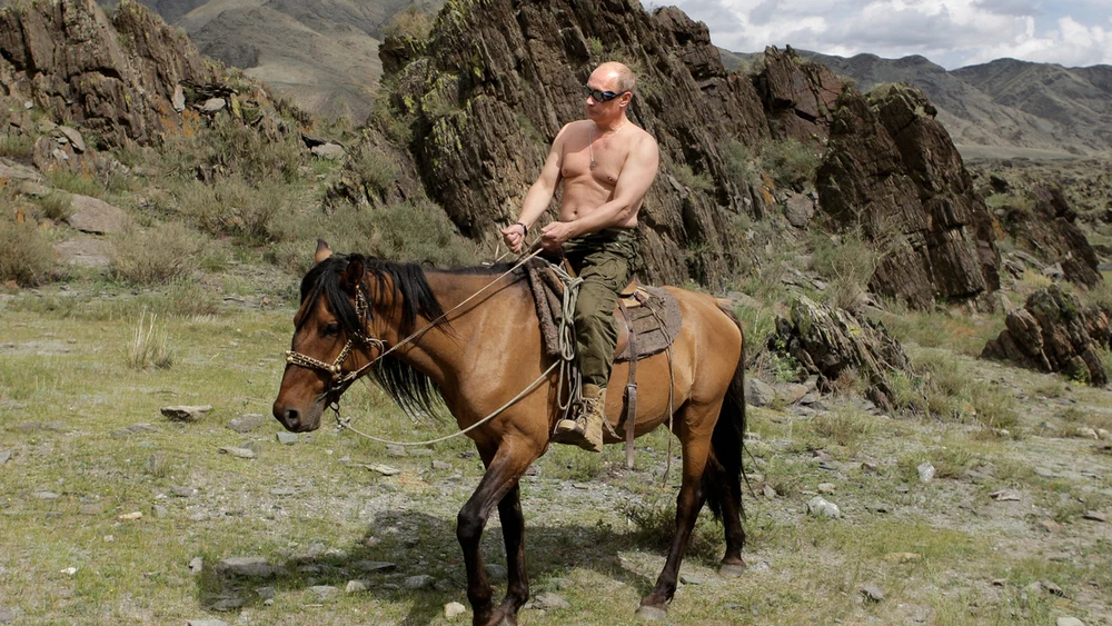 Virilitate 2.0 a liderilor mondiali. Când mușchii devin instrument de campanie