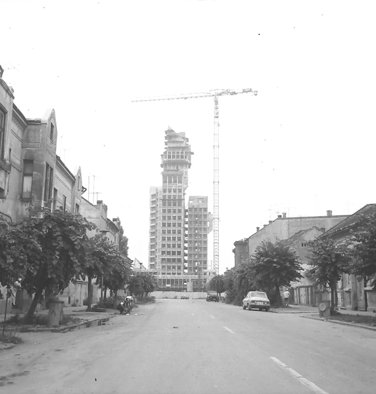 Imagini de la constructia Palatului administrativ din Satu Mare  Sursa CJ Satu Mare (3) jpg