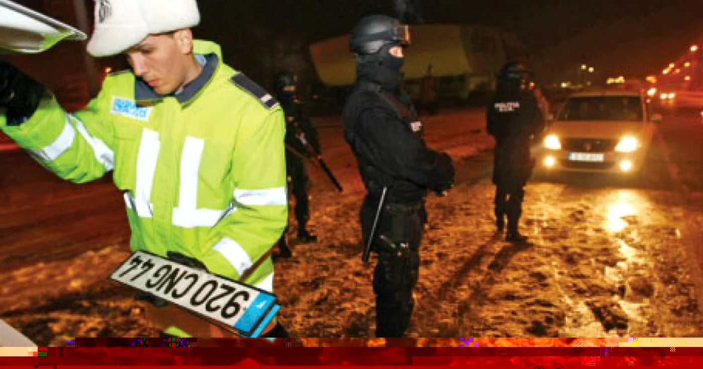 Şoferul va răspunde penal pentru că nu a înlocuit vechile plăcuţe de înmatriculare Foto: arhivă Adevărul