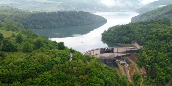 lacul cincis foto daniel guta adevarul