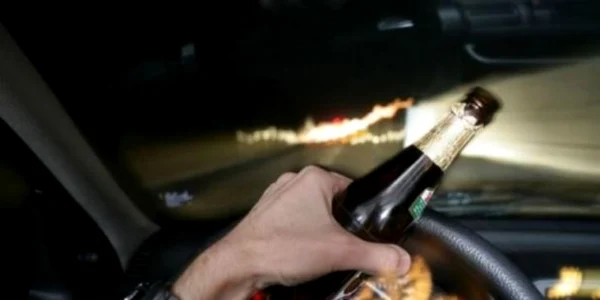 Şoferul s-a ales cu dosar penal şi cu permisul suspendat Foto