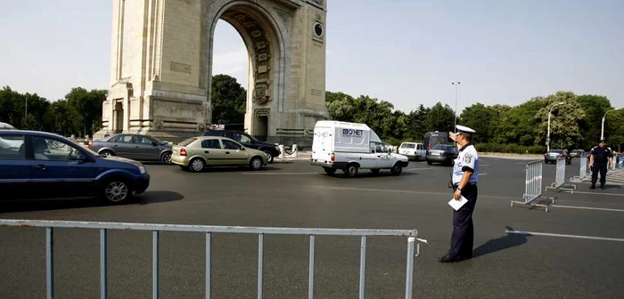 Zona Arcului de Triumf va fi închisă circulaţiei cu ocazia manifestărilor de Ziua Americii FOTO: Mediafax