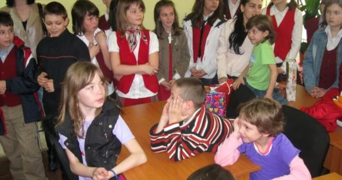 Prichindeii vor simţi şi în acest an bucuria sărbătorilor