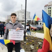 eduard marian andronachescu, liceanul apicultor foto alina mitran (10) jpg