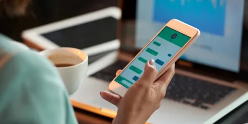 mesaje telefon smartphone depositphotos1 jpeg