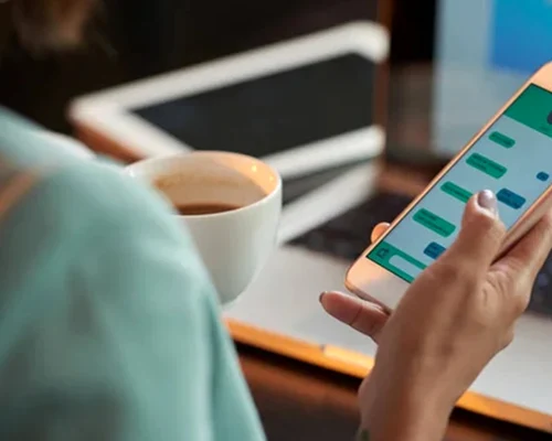 mesaje telefon smartphone depositphotos1 jpeg