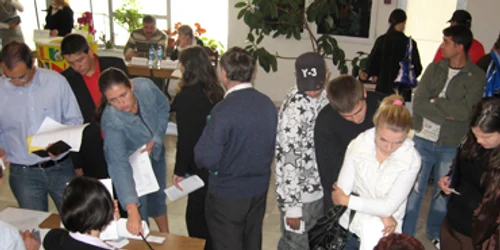 Bacău: Ofertă mică de joburi pentru absolvenţii de facultate