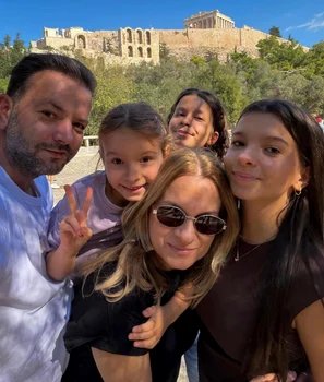 Prezentatorul de la Radio ZU a împlinit 44 de ani pe 14 octombrie și a fost sărbătorit nu doar în familie, de fetele lui, ci și de prieteni