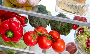 Roșii și alte legume la frigider FOTO Shutterstock 