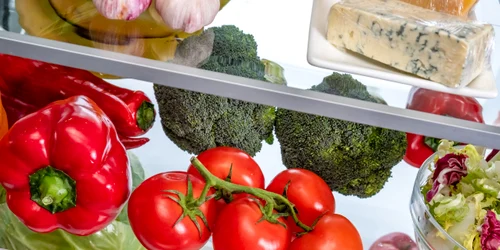 Roșii și alte legume la frigider FOTO Shutterstock