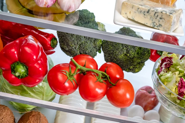 Depozitarea greșită a roșiilor le strică aroma. Lângă ce alimente își păstrează cel mai bine proprietățile