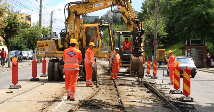 Circulația va fi îngreunată de lucrările la linia de tramvai.