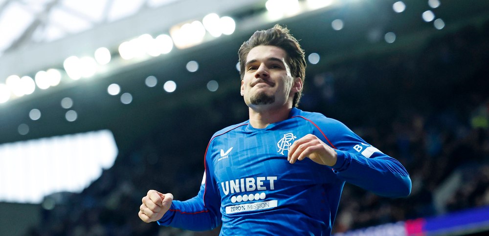 Scoțienii, șocați de vestea că Ianis Hagi are cel mai mare salariu de la Rangers: „E un negociator mai bun decât e ca fotbalist”