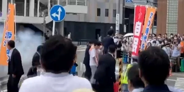 Shinzo Abe impuscat