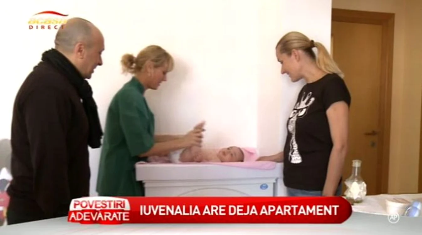 Iuvenalia face gimnastică cu un kinetoterapeut