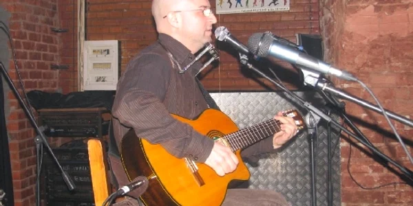Melomanii sunt aşteptaţi la concert foto foreverfolk.ro