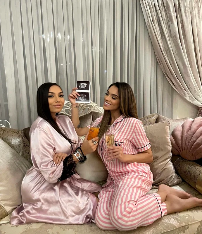 Adriana Simionescu primește sfaturi despre sarcină de la sora ei mai mare, Karmen Sursa: Instagram