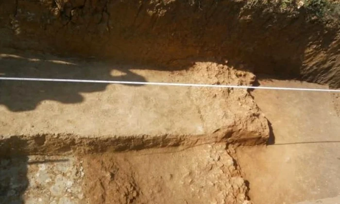 Cetatea geto dacică de la Păişani Stoina, distrusă de lucrările agricole mecanizate jpeg