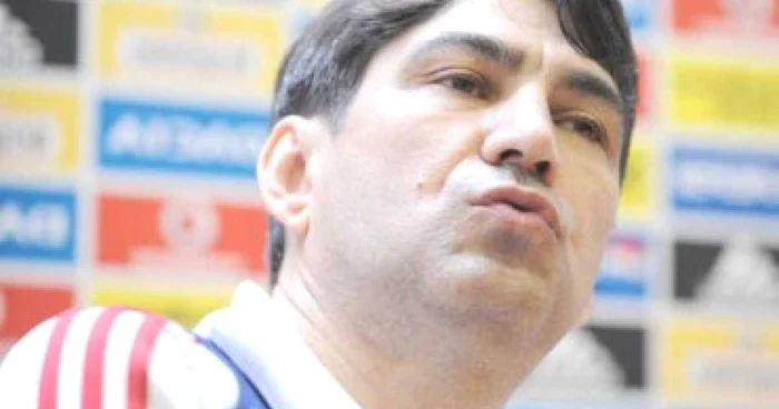 Craiova: Mititelu şi Piţurcă au discutat. Ex-selecţionerul are ultimul cuvânt