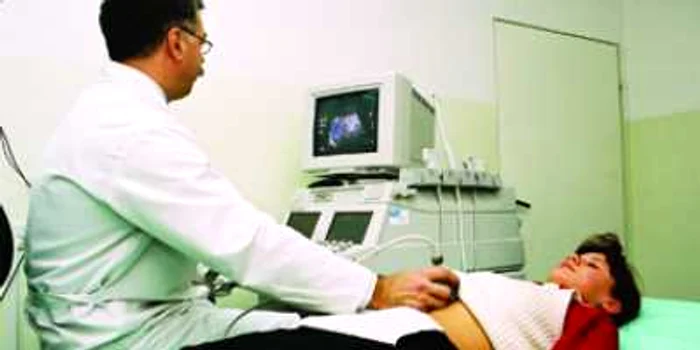 Hunedoara: REGIUNEA PE SCURT / UE caută medici hunedoreni