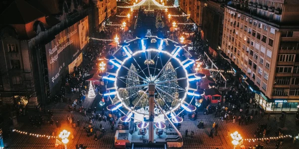 Roata panoramică din Piața Victoriei FOTO Casa de Cultură a Timișoarei