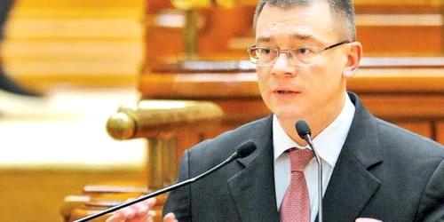 Mihai Răzvan Ungureanu