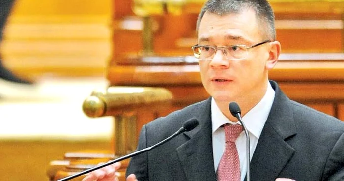 Mihai Răzvan Ungureanu