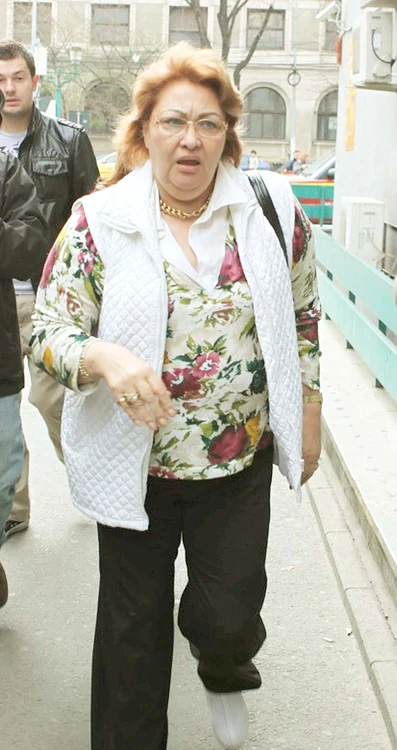 
    Marioara a pierdut procesul cu BNR şi nu mai are nici o şansă să recupereze bijuteriile de zeci de mii de euro  