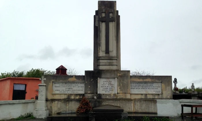 «Monumentele Marelui Război»: Monumentul eroilor din localitatea Valea Plopilor (fostă Bălăria), județul Giurgiu / FOTO  jpeg