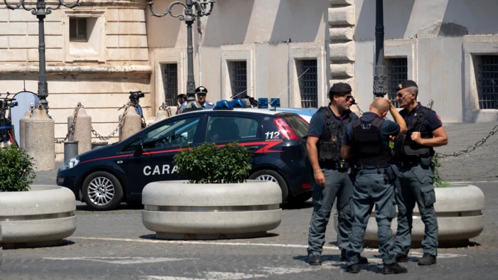 Polițiști italieni