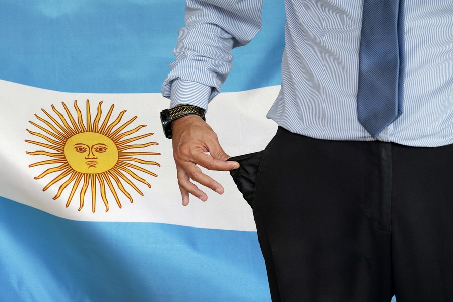 Drama economică a argentinienilor, cândva mai bogați decât Franța și Germania: „Suntem țara cărnii de vită, dar ne putem permite doar pui”