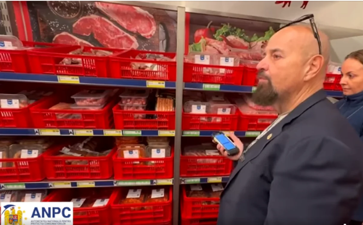 Piedomne a verificat două magazine din marile lanţuri de retail. FOTO captură video ANPC