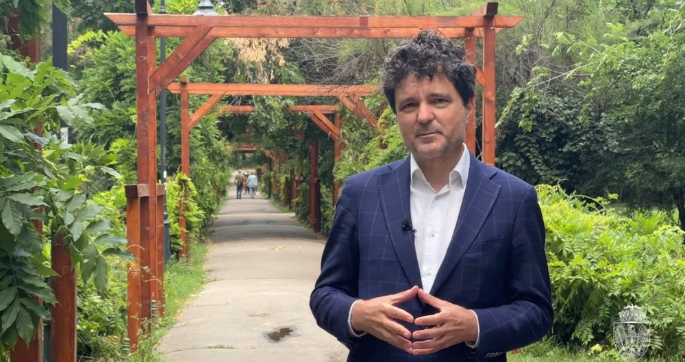 Nicuşor Dan promite că vara aceasta vor arăta mai bine parcurile administrate de PMB