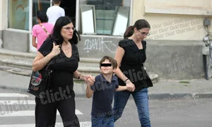 Frăţiorul copilului ucis de câini a venit la biserică împreună cu mama şi mătuşa lui jpeg